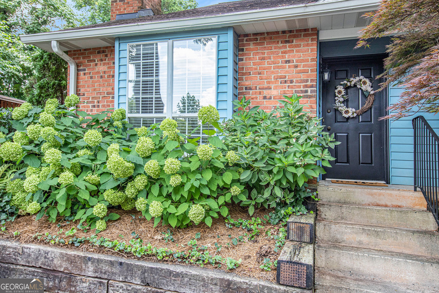 1195 Minhinette DR F