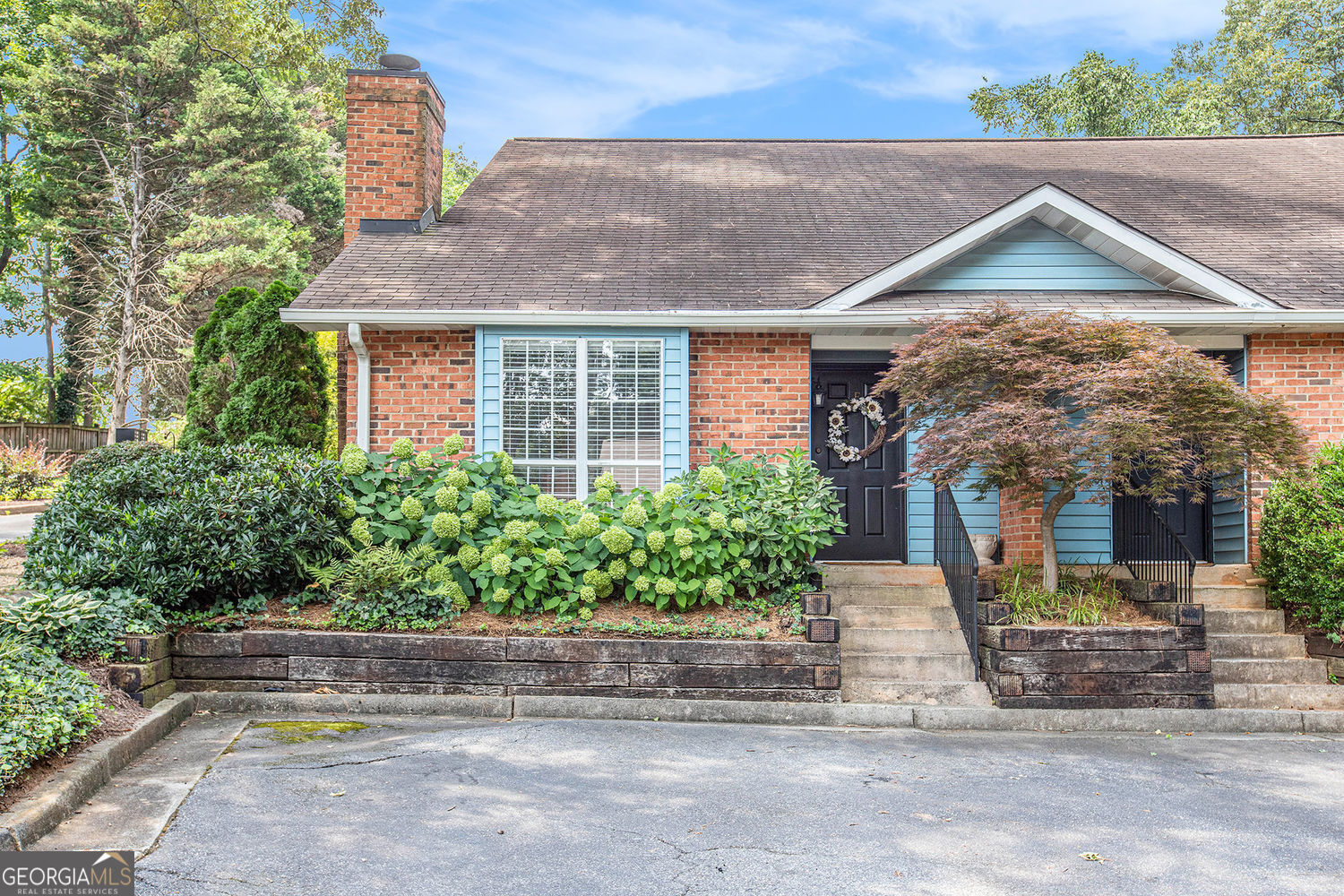 1195 Minhinette DR F
