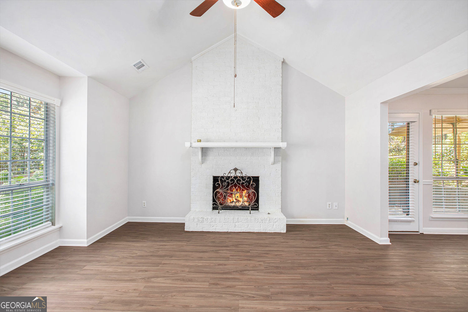 1195 Minhinette DR F