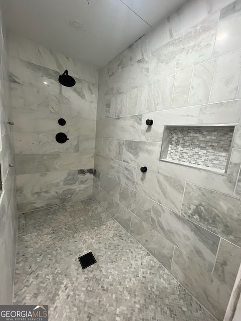 4360 SW Stonewall Tell Rd College Park GA 30349