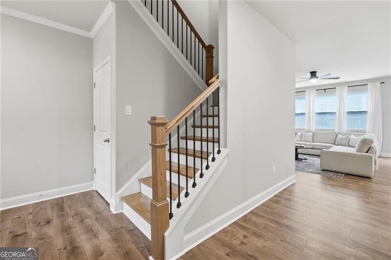 354 Hayden CIR