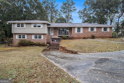 Photo of 1723 Regency Place, Riverdale, GA 30296 (MLS # 10635013) Photo of 1723 Regency Place, Riverdale, GA 30296 (MLS # 10635013)