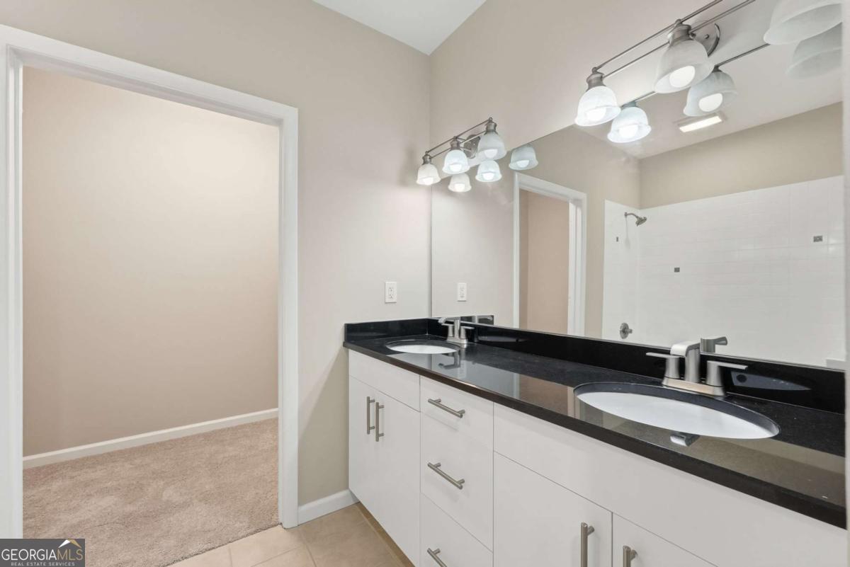 3400 MALONE DRIVE - Residential