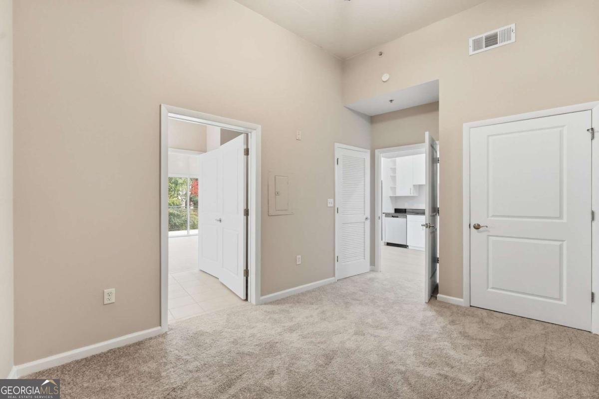 3400 MALONE DRIVE - Residential