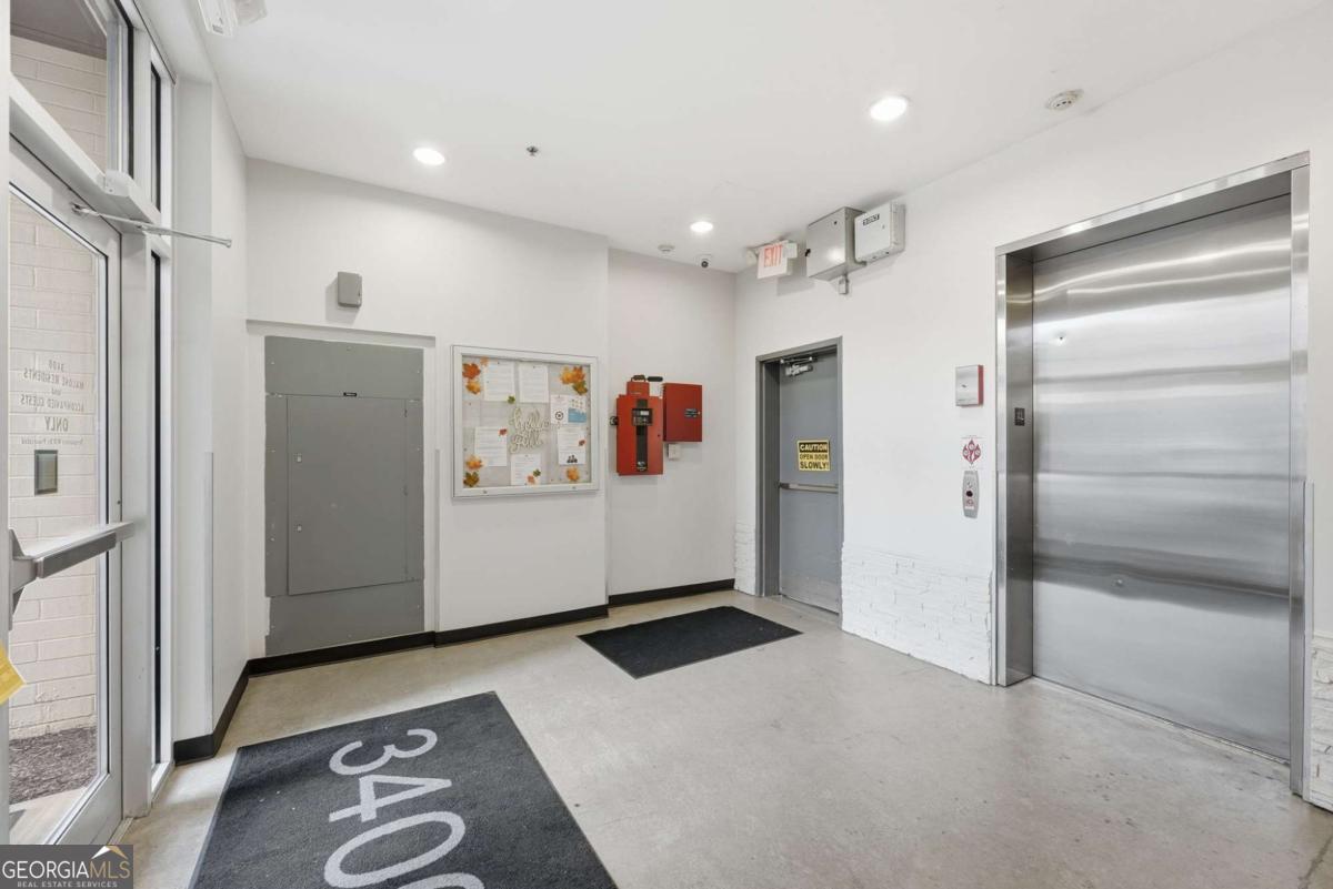 3400 MALONE DRIVE - Residential