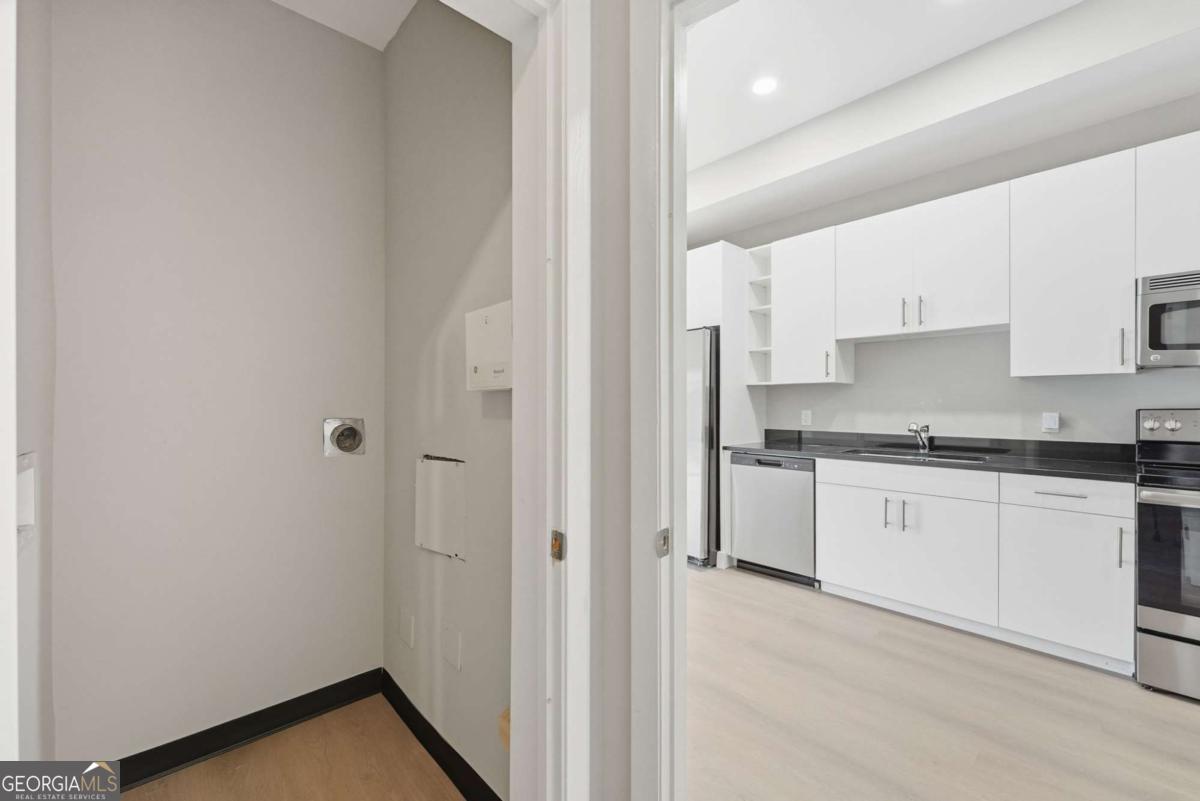 3400 MALONE DRIVE - Residential