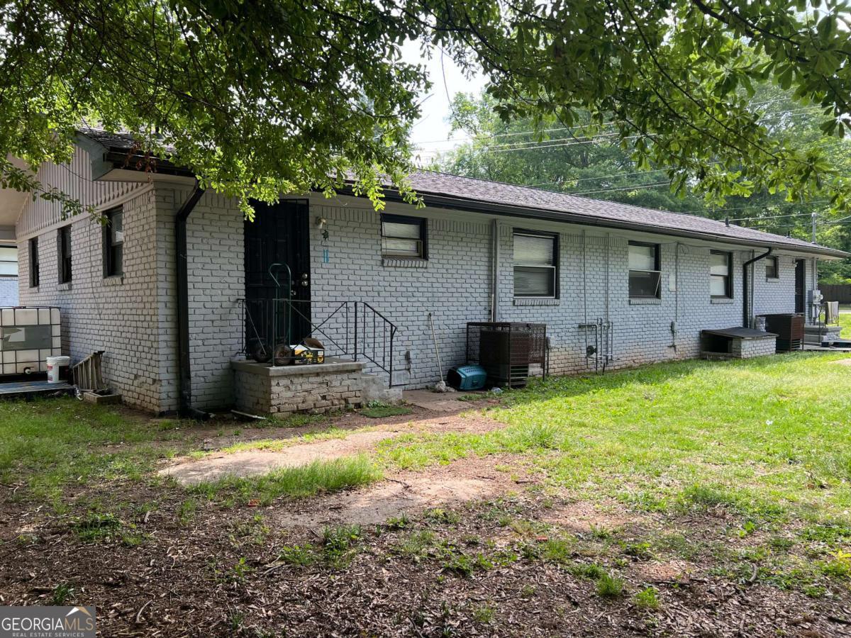 1347 Campbellton RD SW
