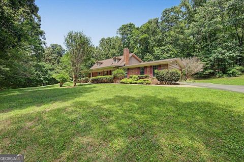 Photo of 403 S SEQUOYAH Circle NE, Calhoun, GA 30701 (MLS # 10787107)
