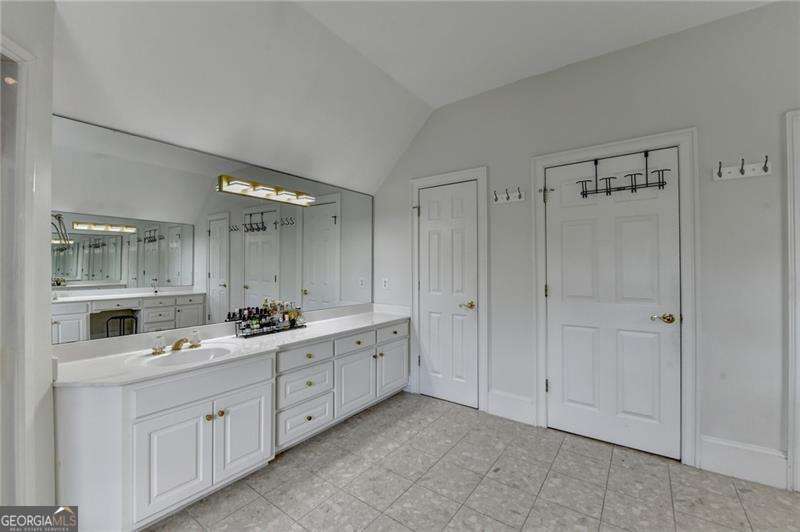 Seven Oaks - Residential