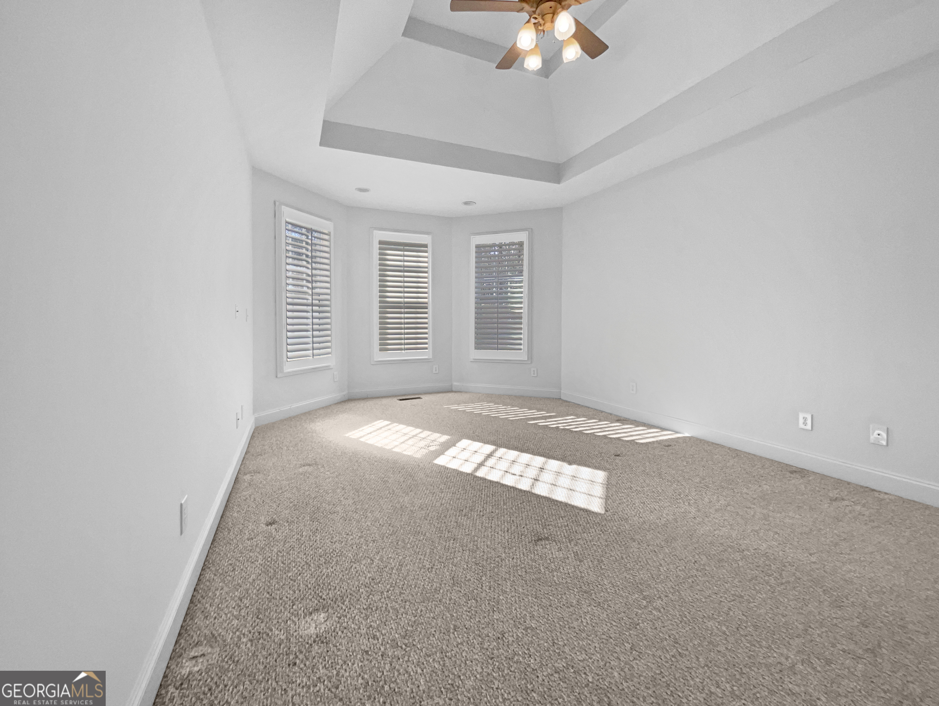 7465 Rolling Oaks DR