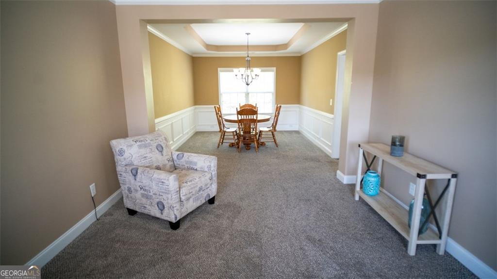 760 KING SWORD CT SE