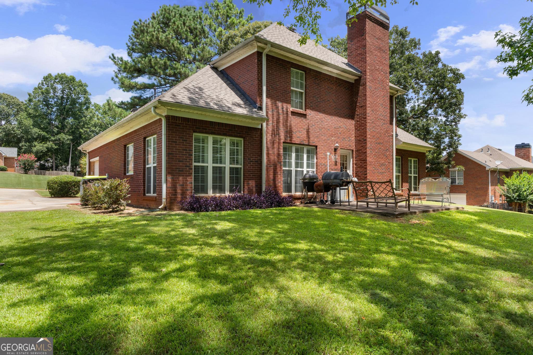 210 Huiet DR