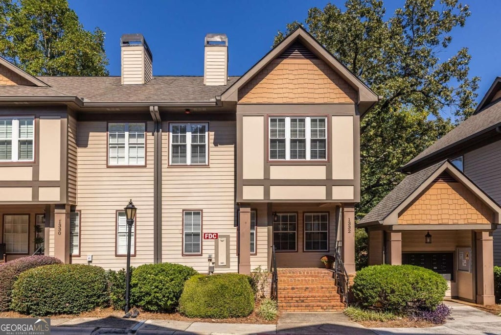 Photo of 1332 Stillwood Chase NE, Atlanta, GA 30306 (MLS # 10877142)