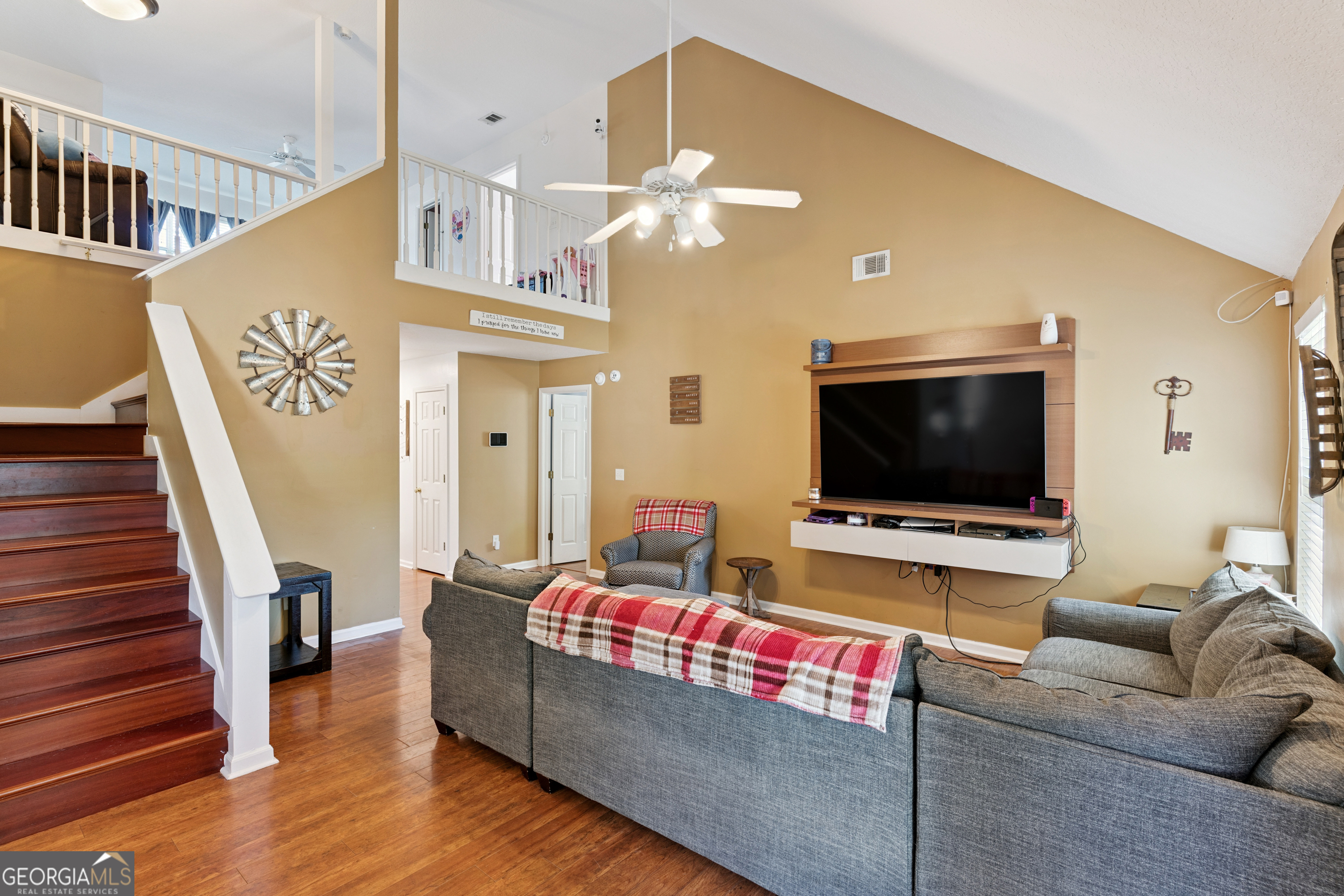 169 School House Creek DR