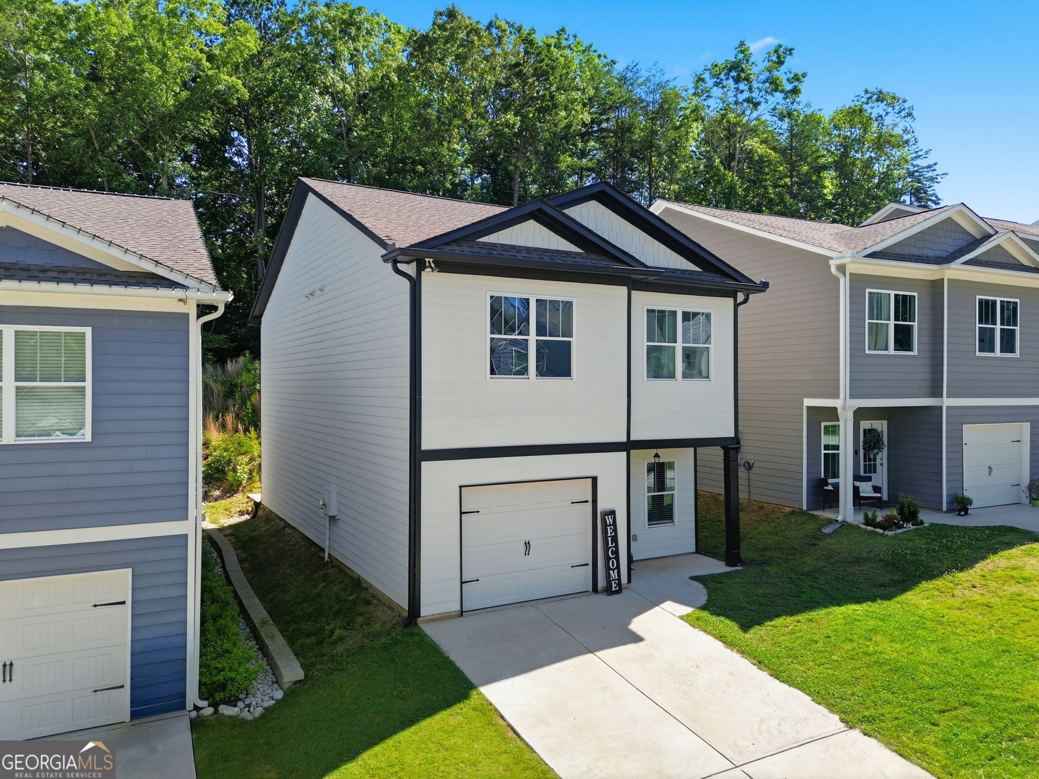98 Hood Park CT