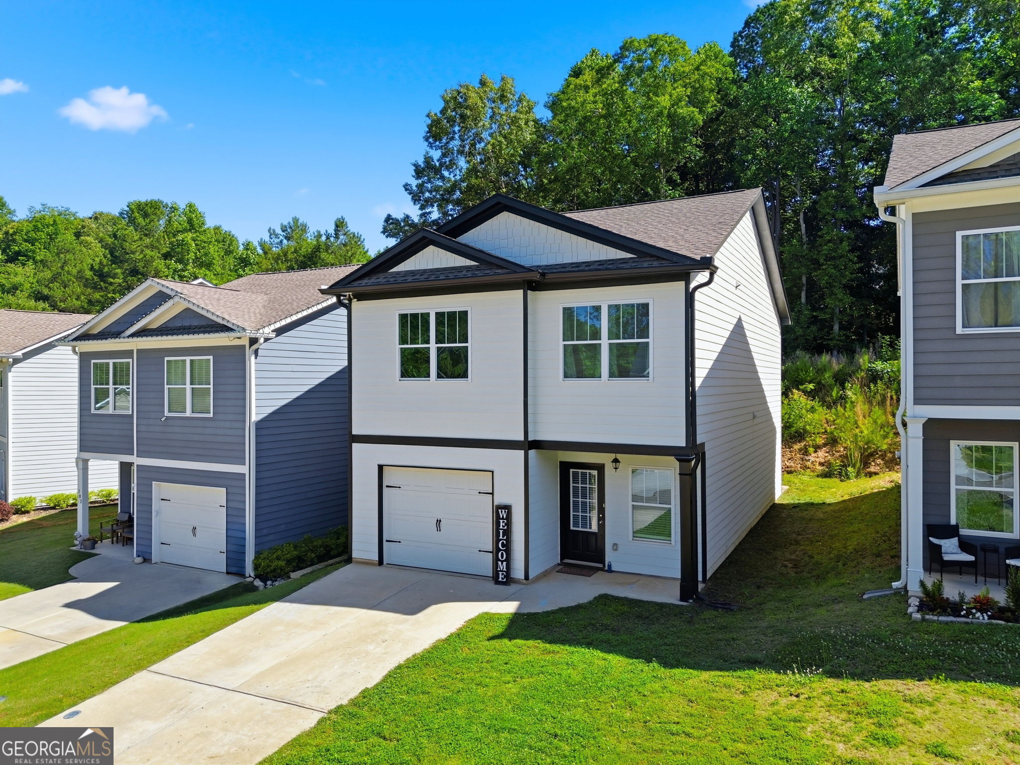 98 Hood Park CT