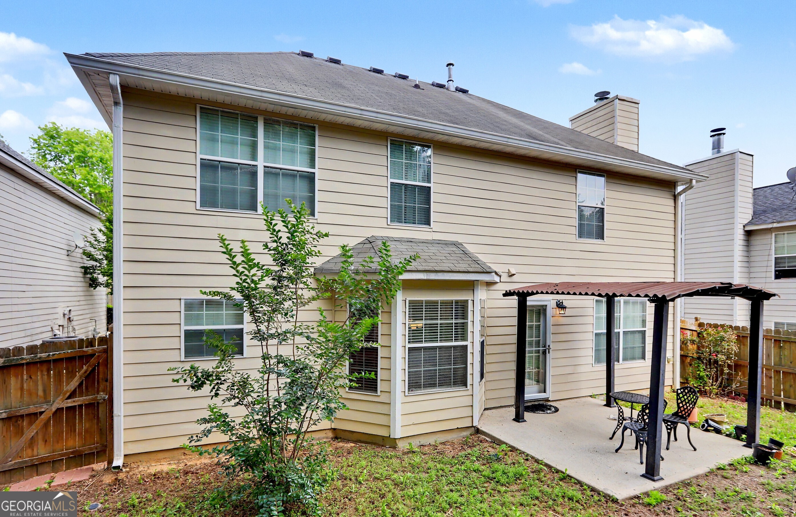 6613 Pamplona PL