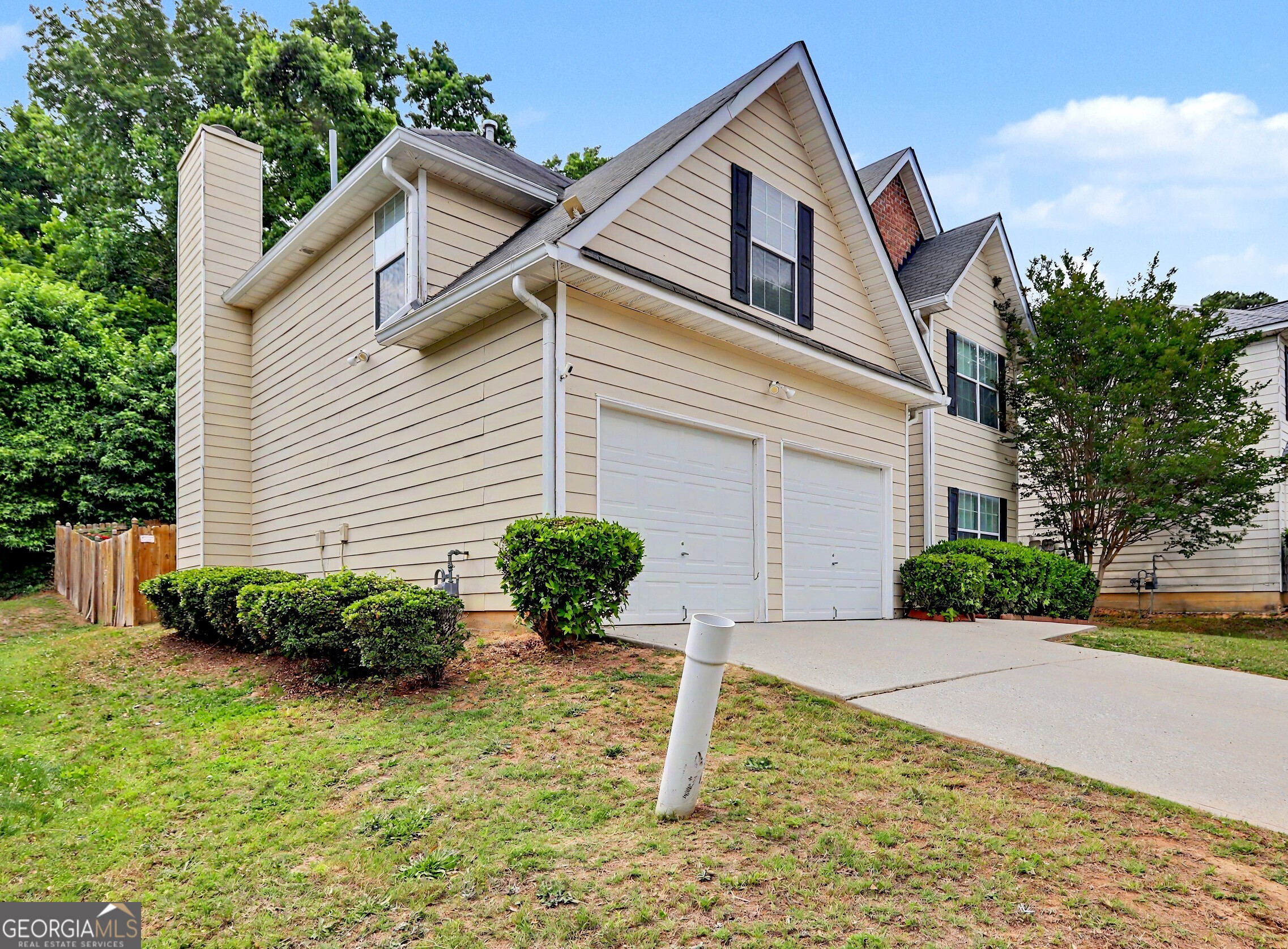 6613 Pamplona PL