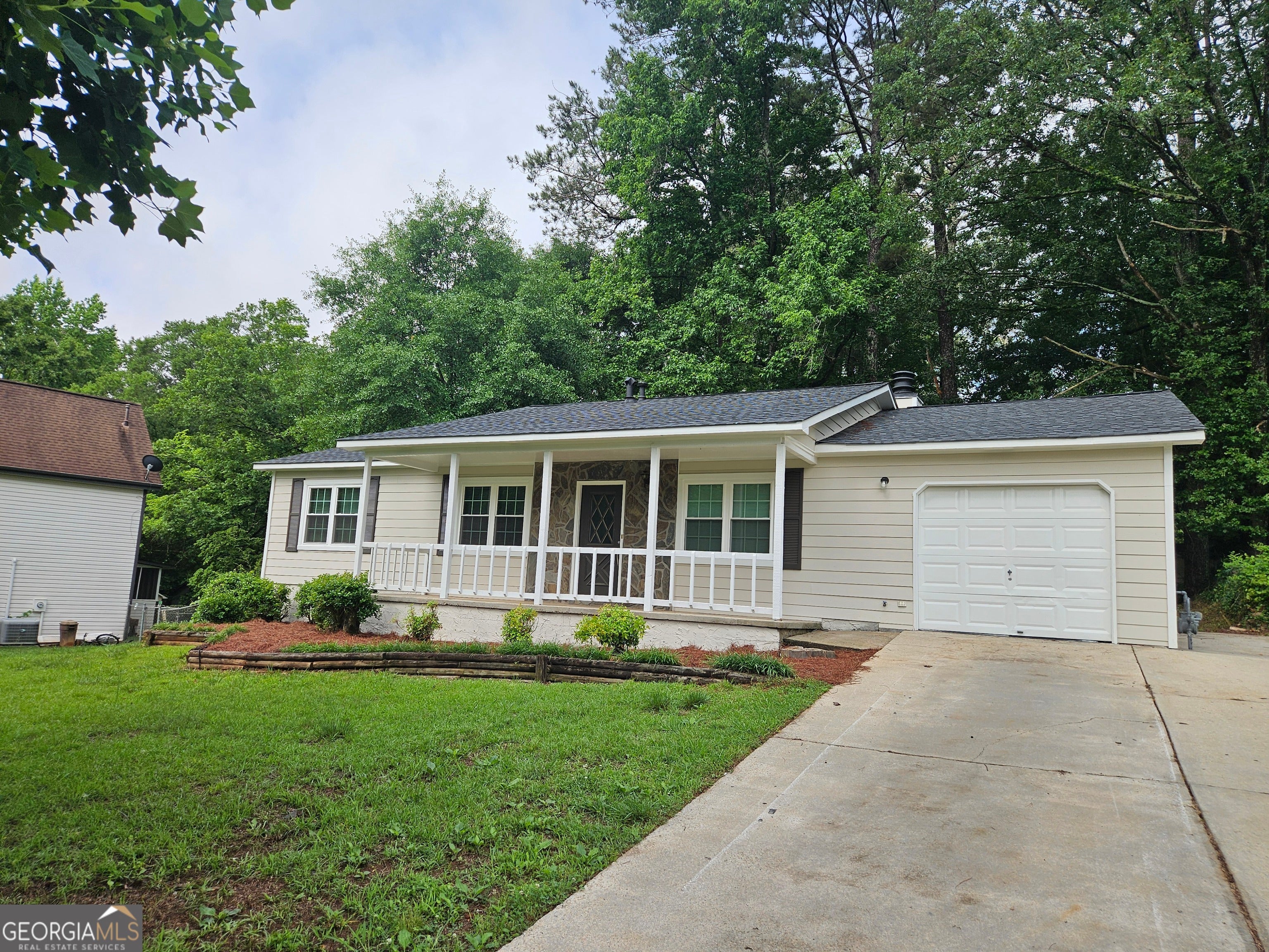 2896 Old South DR