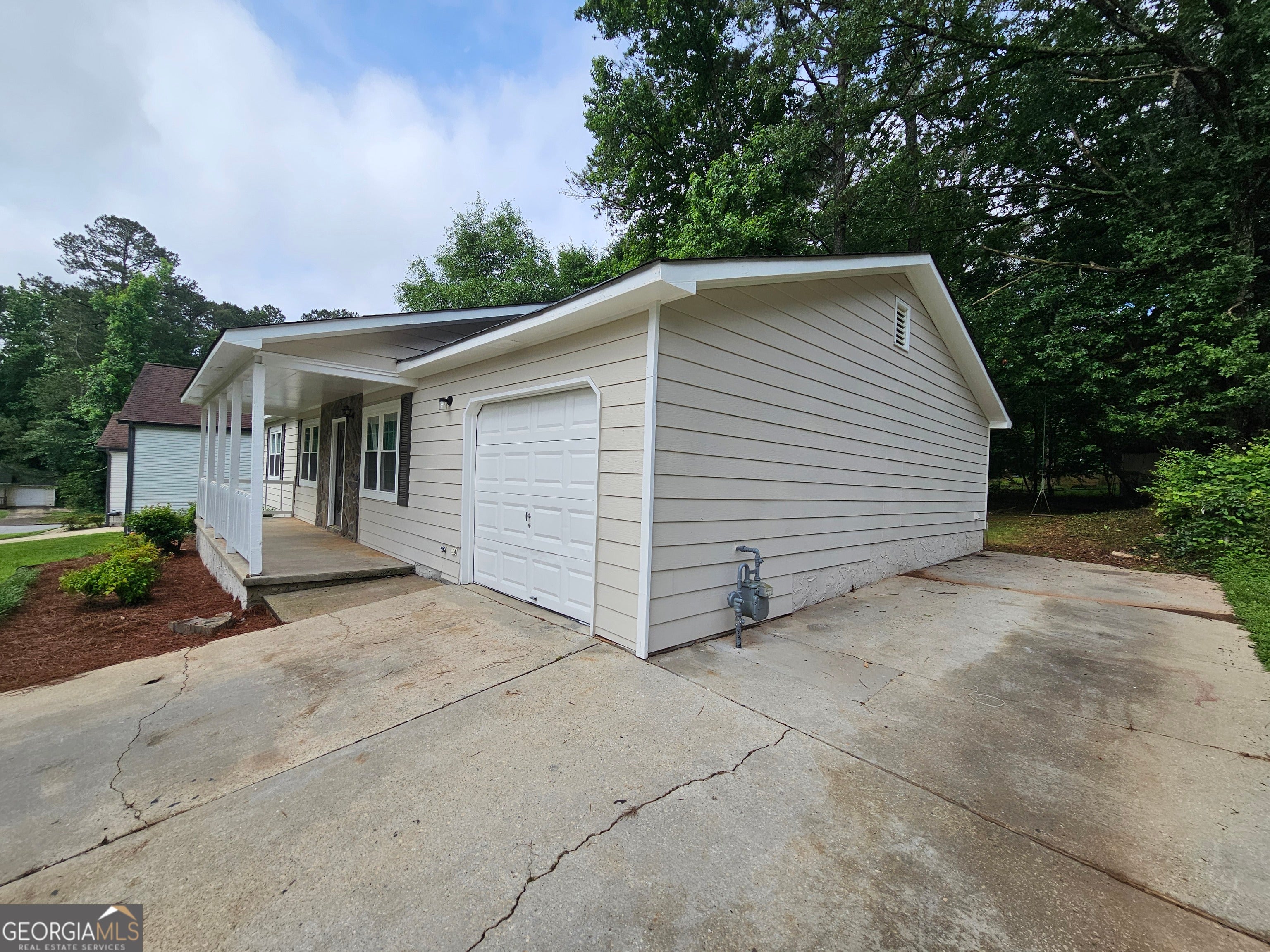 2896 Old South DR