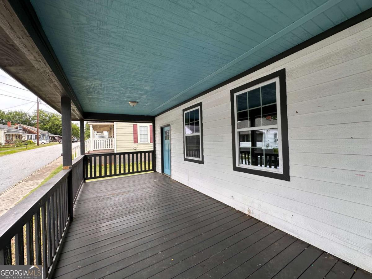 8 Hazel ST