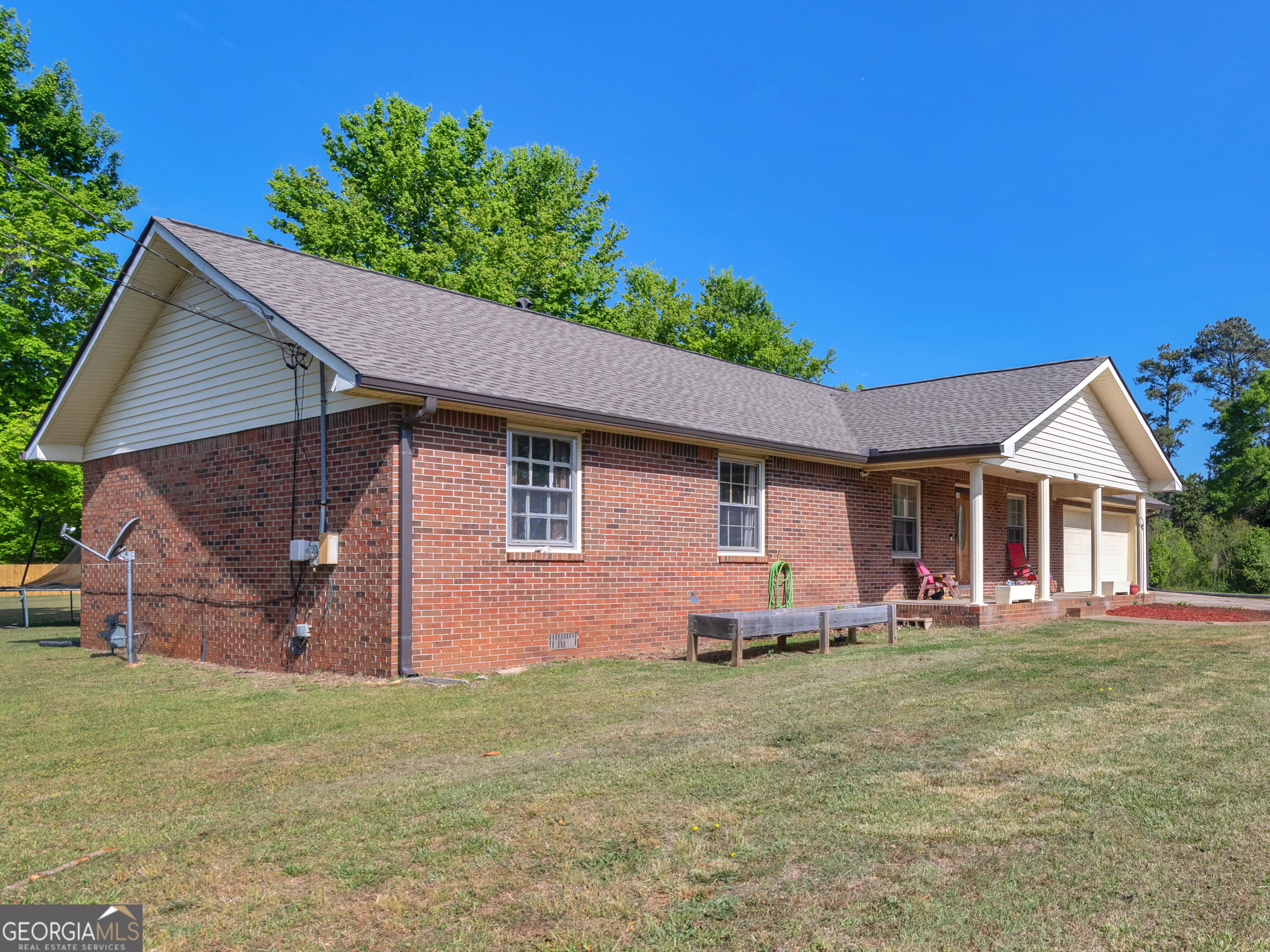 121 Rosser RD