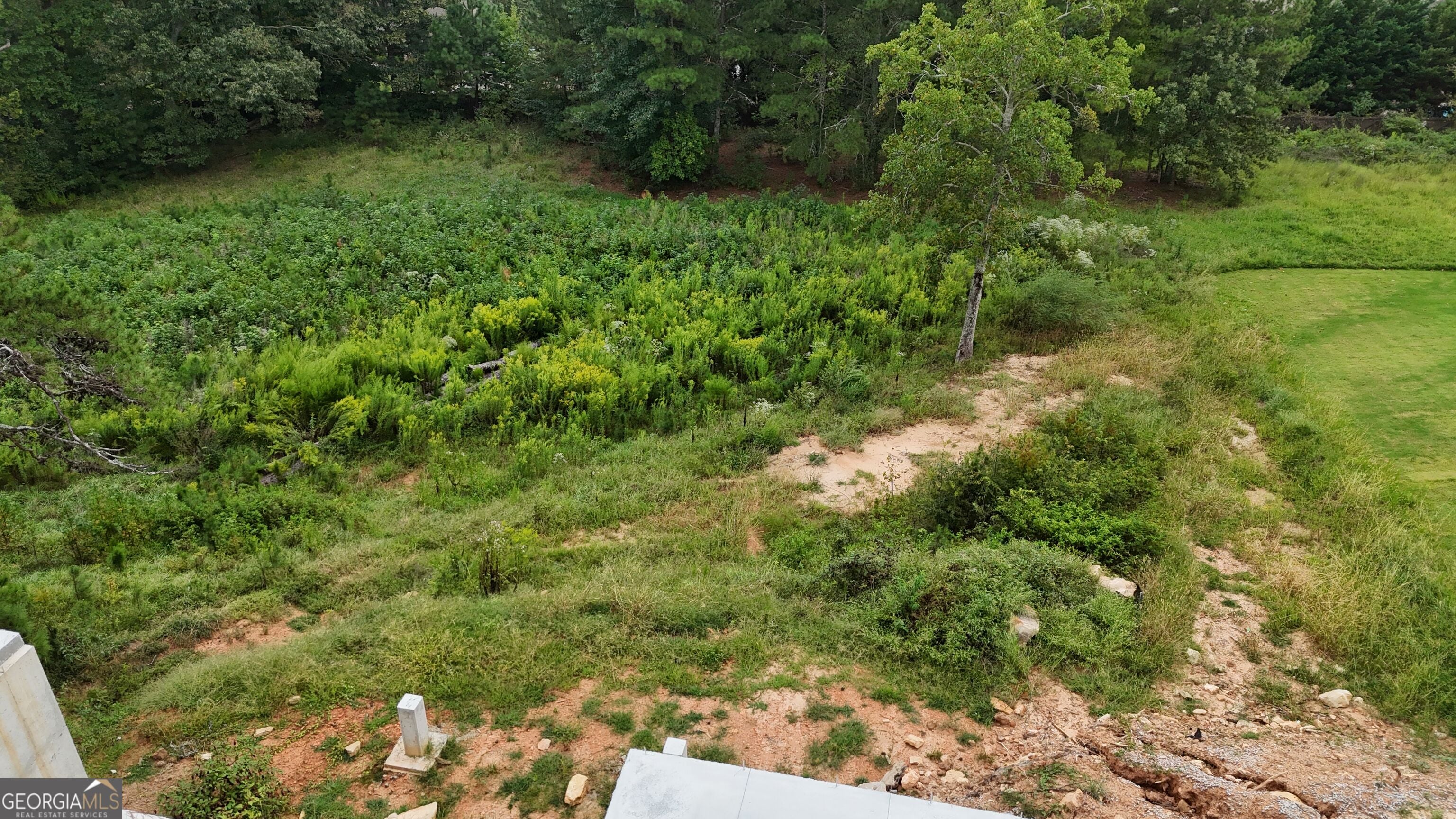 3273 N Bogan RD
