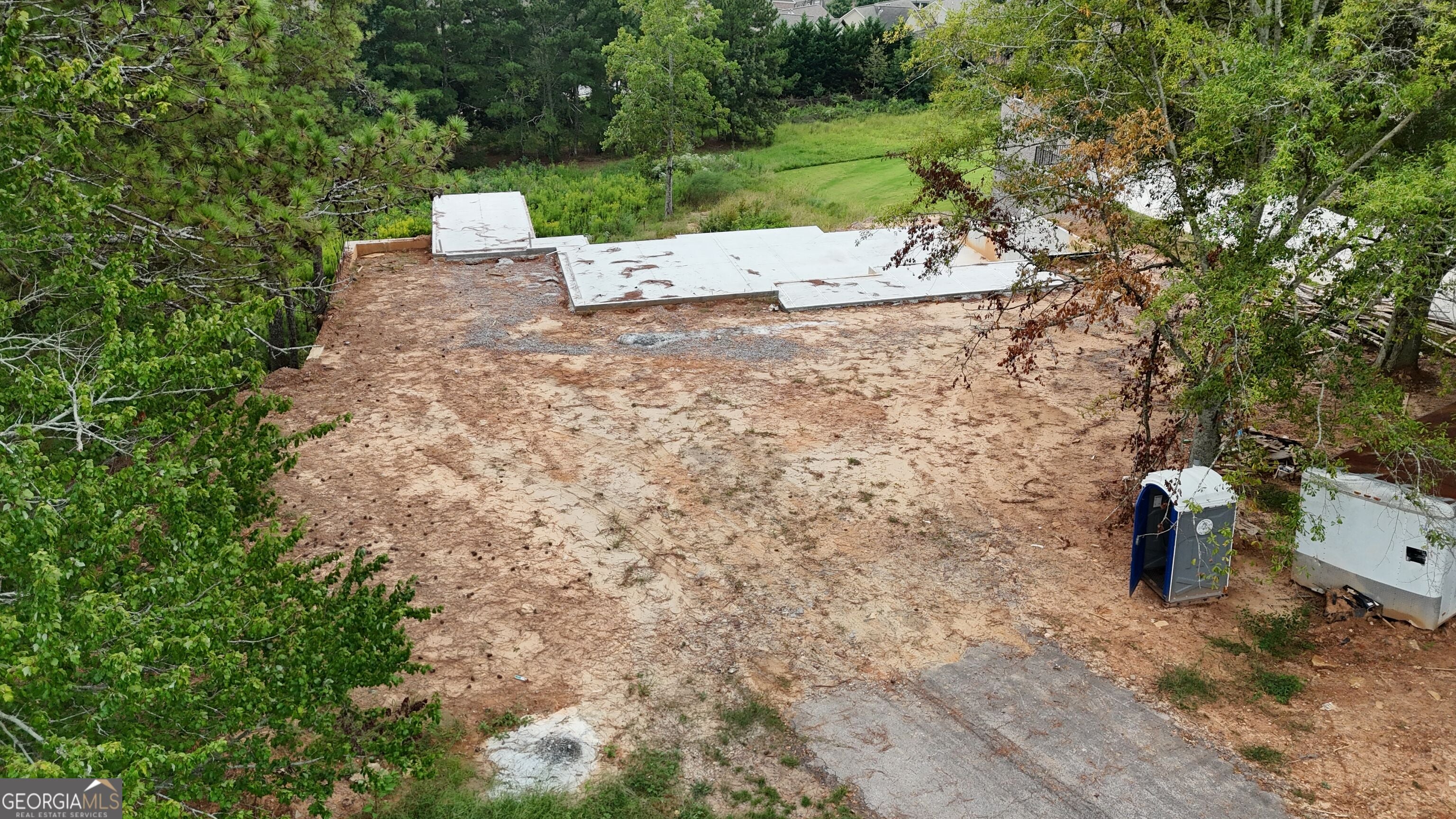 3273 N Bogan RD