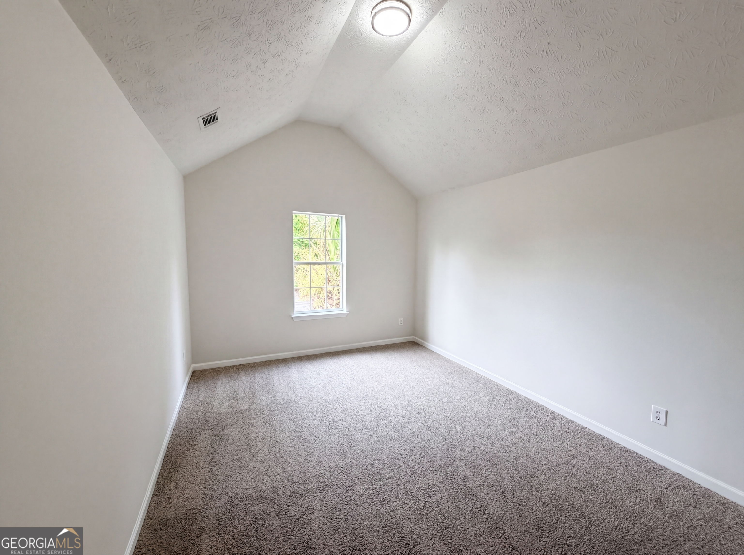 525 Michael CIR