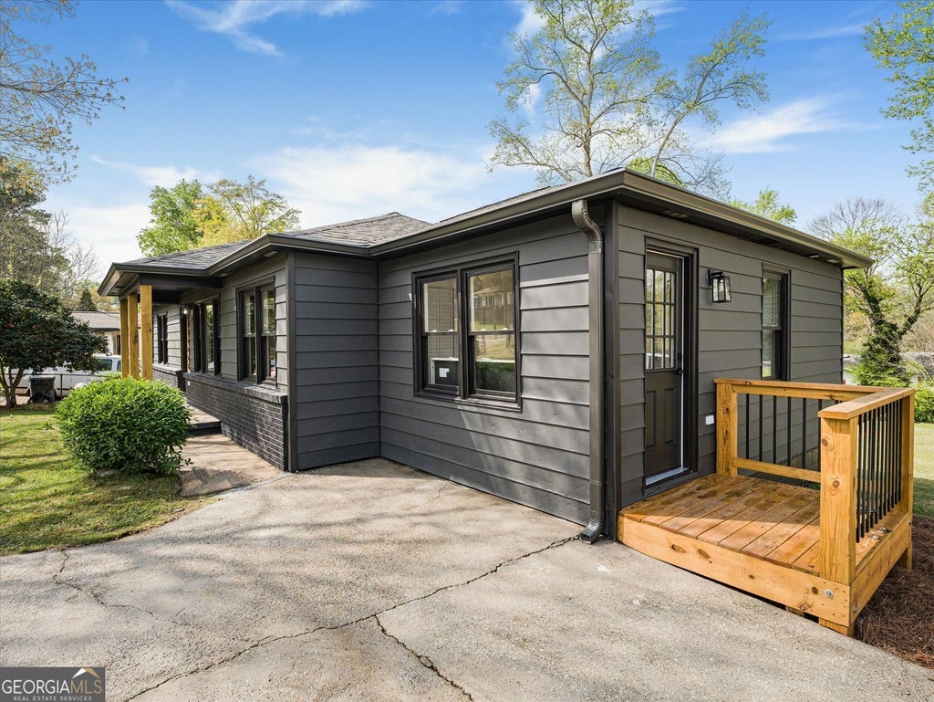 Photo of 960 Pine Forest Drive SW, Mableton, GA 30126 (MLS # 10836575)