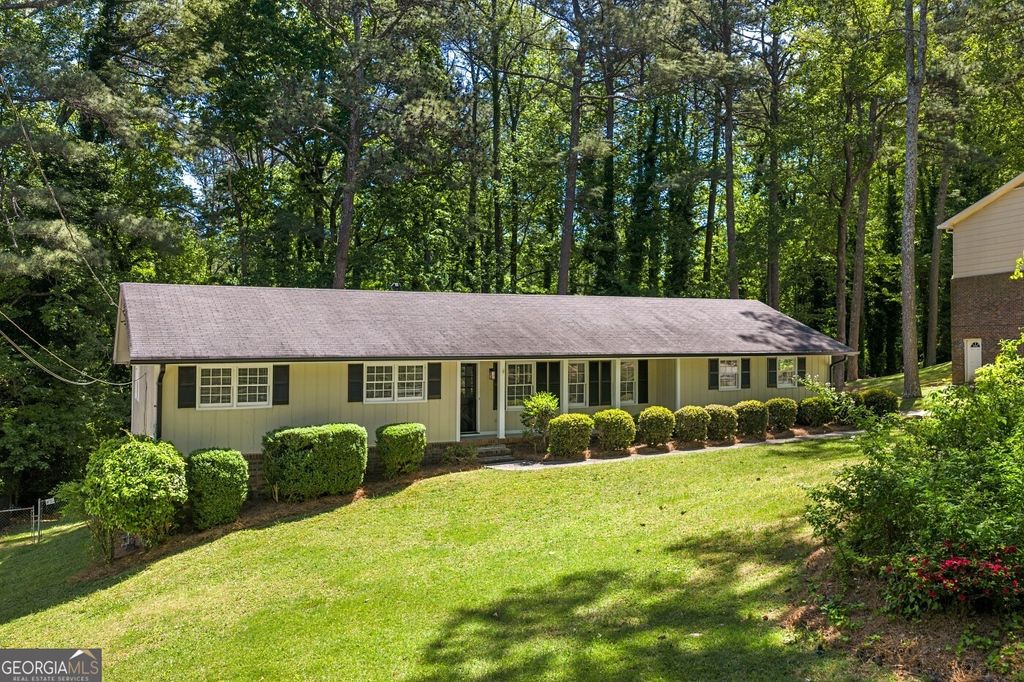 Photo of 2356 Cambridge Street, Snellville, GA 30078 (MLS # 10738745)