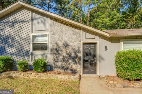 A home in Ellenwood