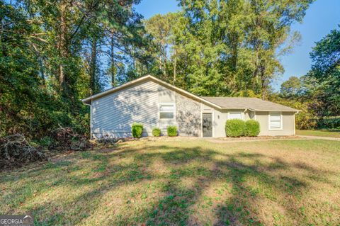 A home in Ellenwood