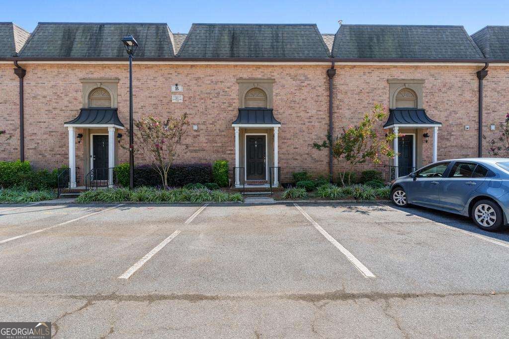 6980 Roswell (Unit #B6) RD