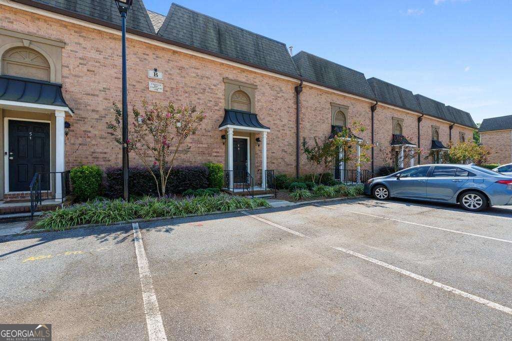 Photo of 6980 Roswell (Unit #B6) Road, Sandy Springs, GA 30328 (MLS # 10855888)