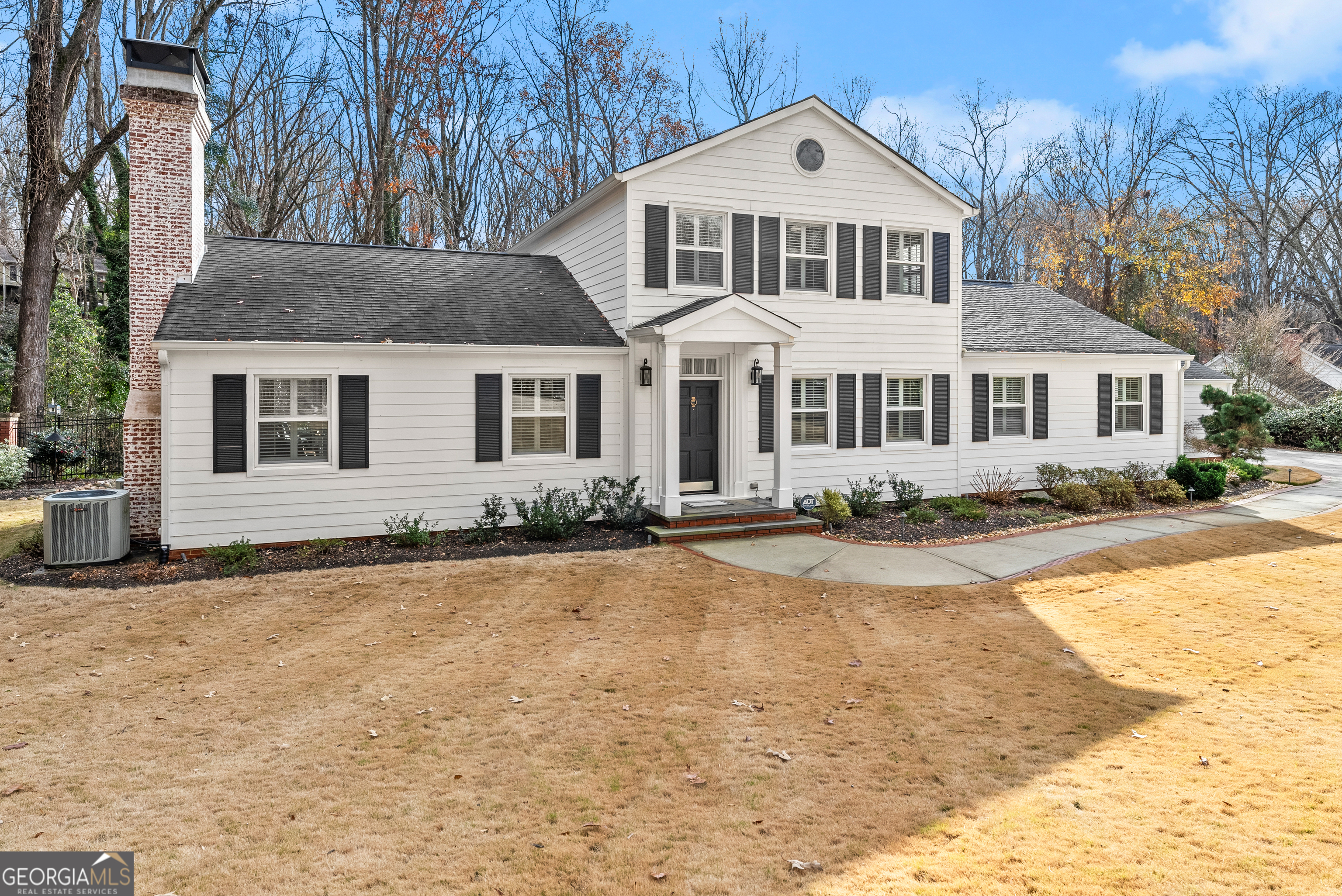 669 Dixon DR