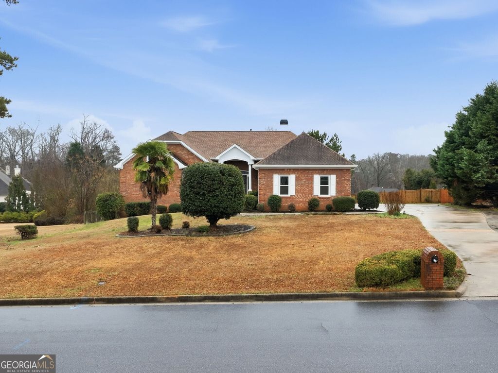 Photo of 2909 Players Drive, Jonesboro, GA 30236 (MLS # 10692356)