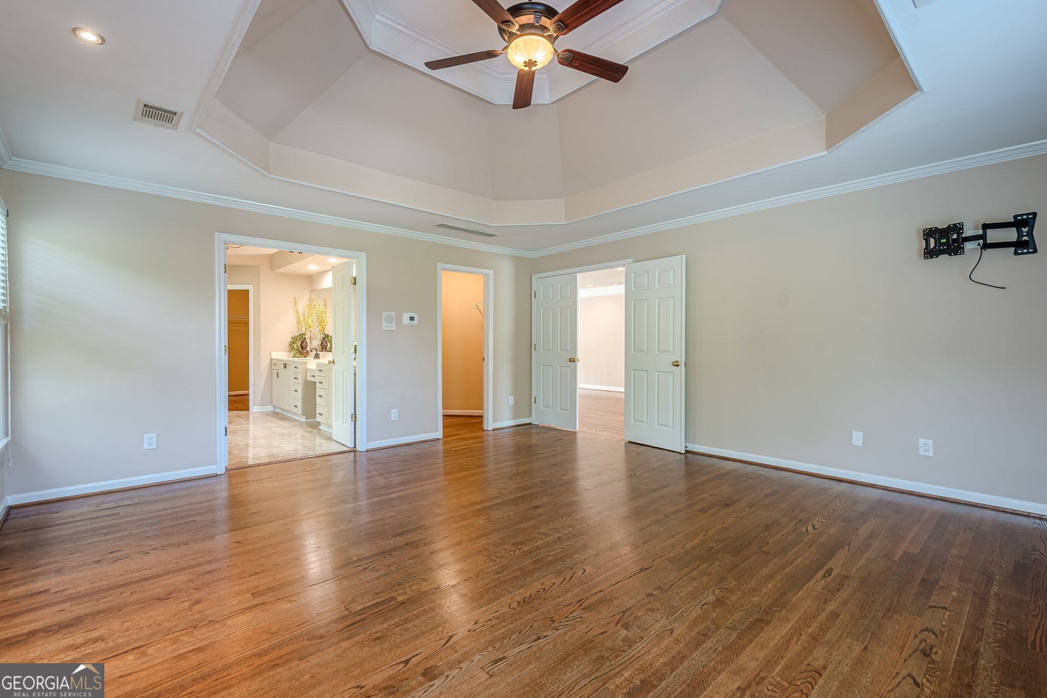 Cumming, Georgia 30040, United States, 4 Bedrooms Bedrooms, ,5 BathroomsBathrooms,Residential,Active,102942