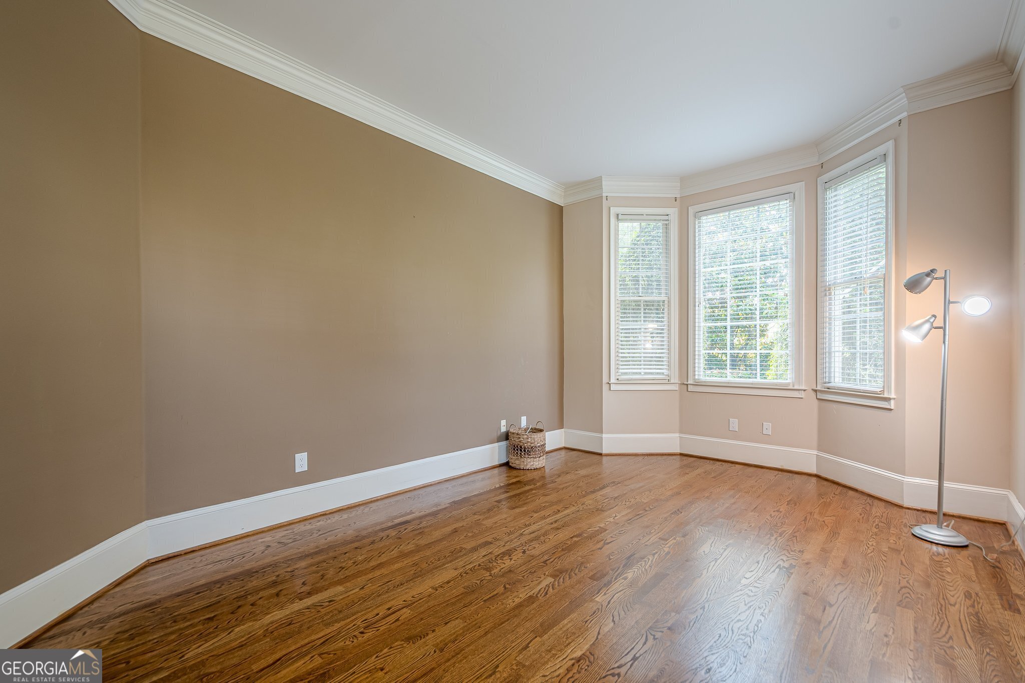 Cumming, Georgia 30040, United States, 4 Bedrooms Bedrooms, ,5 BathroomsBathrooms,Residential,Active,102942