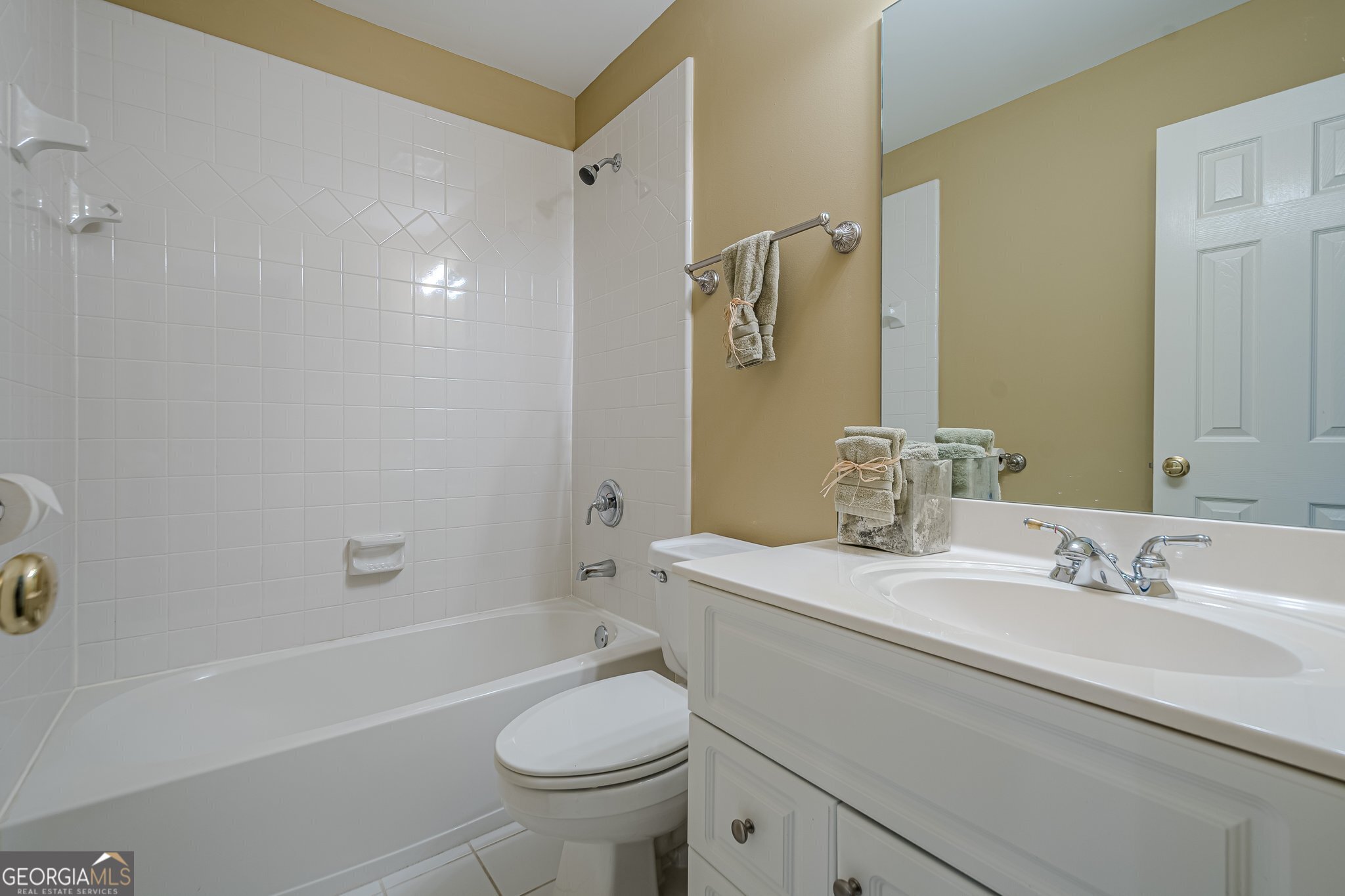 Cumming, Georgia 30040, United States, 4 Bedrooms Bedrooms, ,5 BathroomsBathrooms,Residential,Active,102942