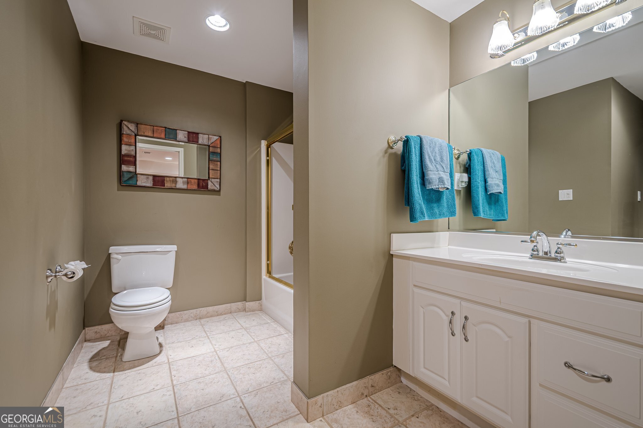 Cumming, Georgia 30040, United States, 4 Bedrooms Bedrooms, ,5 BathroomsBathrooms,Residential,Active,102942