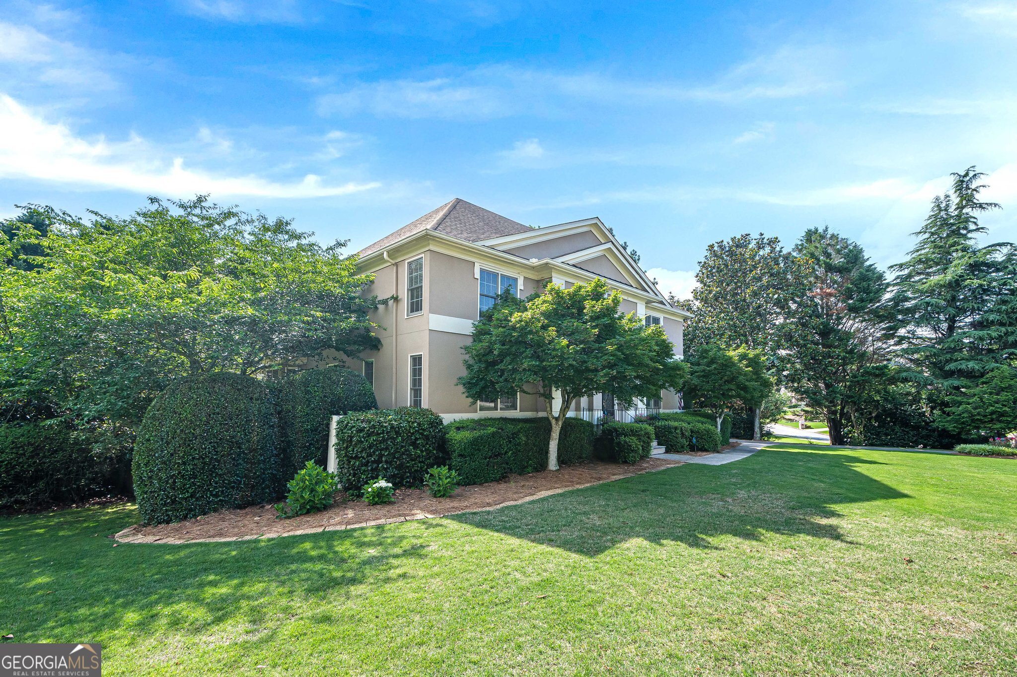 Cumming, Georgia 30040, United States, 4 Bedrooms Bedrooms, ,5 BathroomsBathrooms,Residential,Active,102942