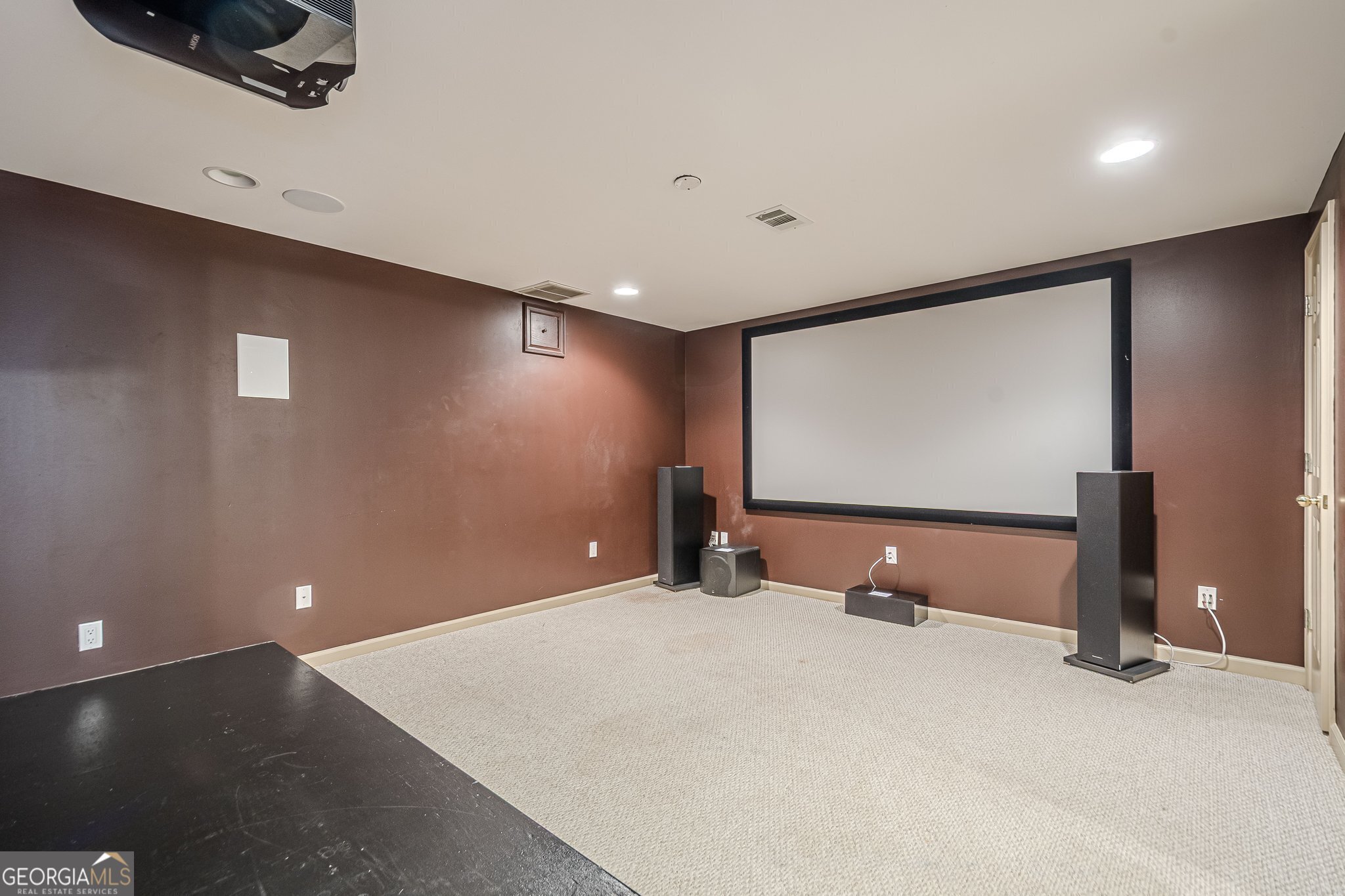 Cumming, Georgia 30040, United States, 4 Bedrooms Bedrooms, ,5 BathroomsBathrooms,Residential,Active,102942