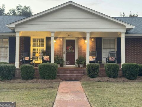 A home in Thomaston