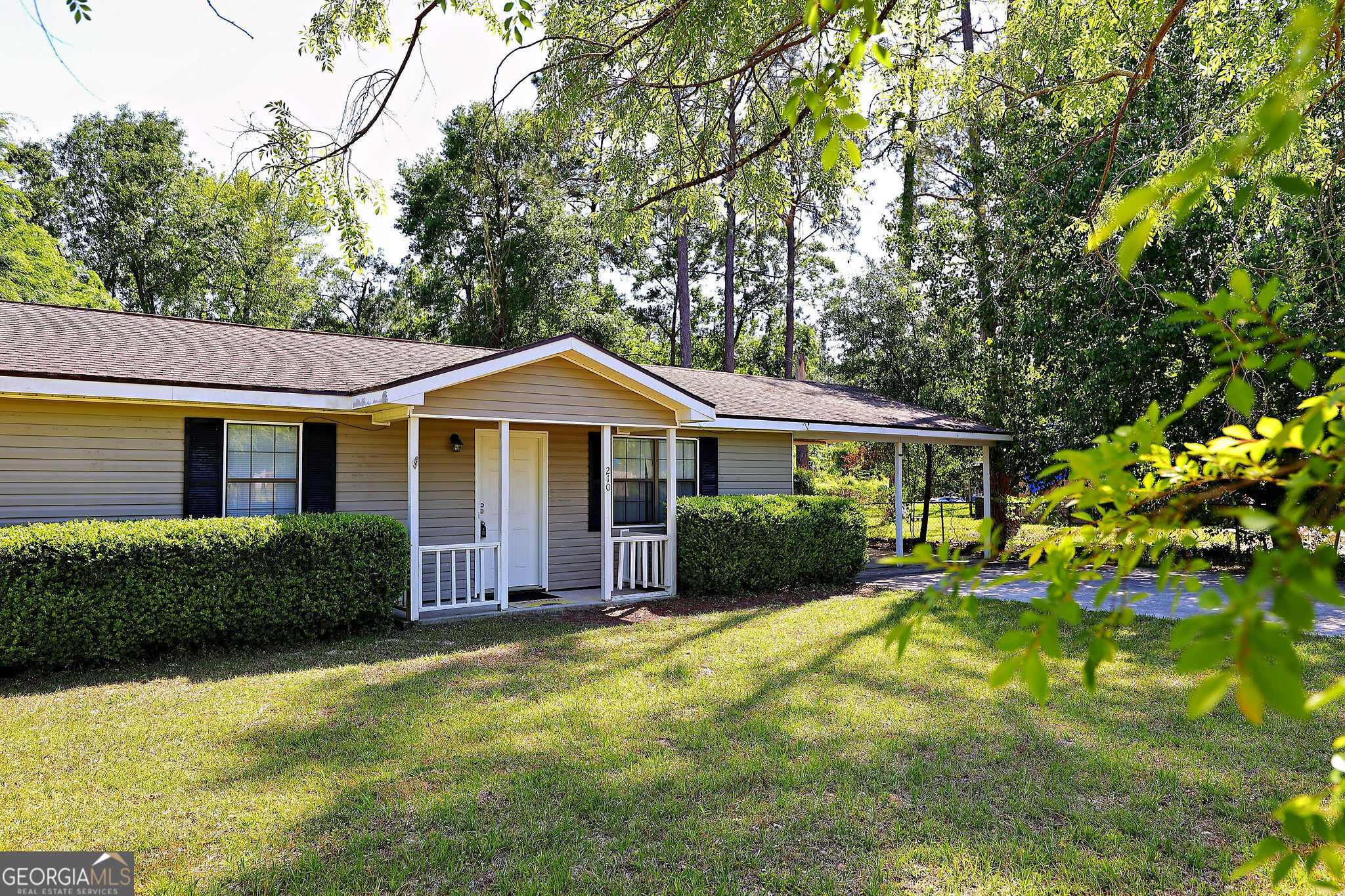 210 Pinedale CIR