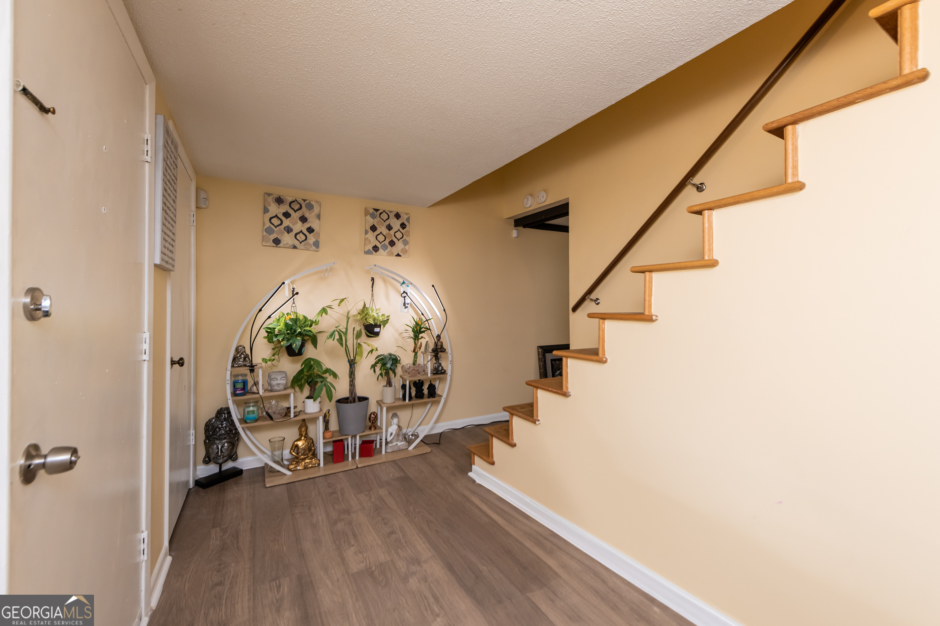 141 Stoneridge DR