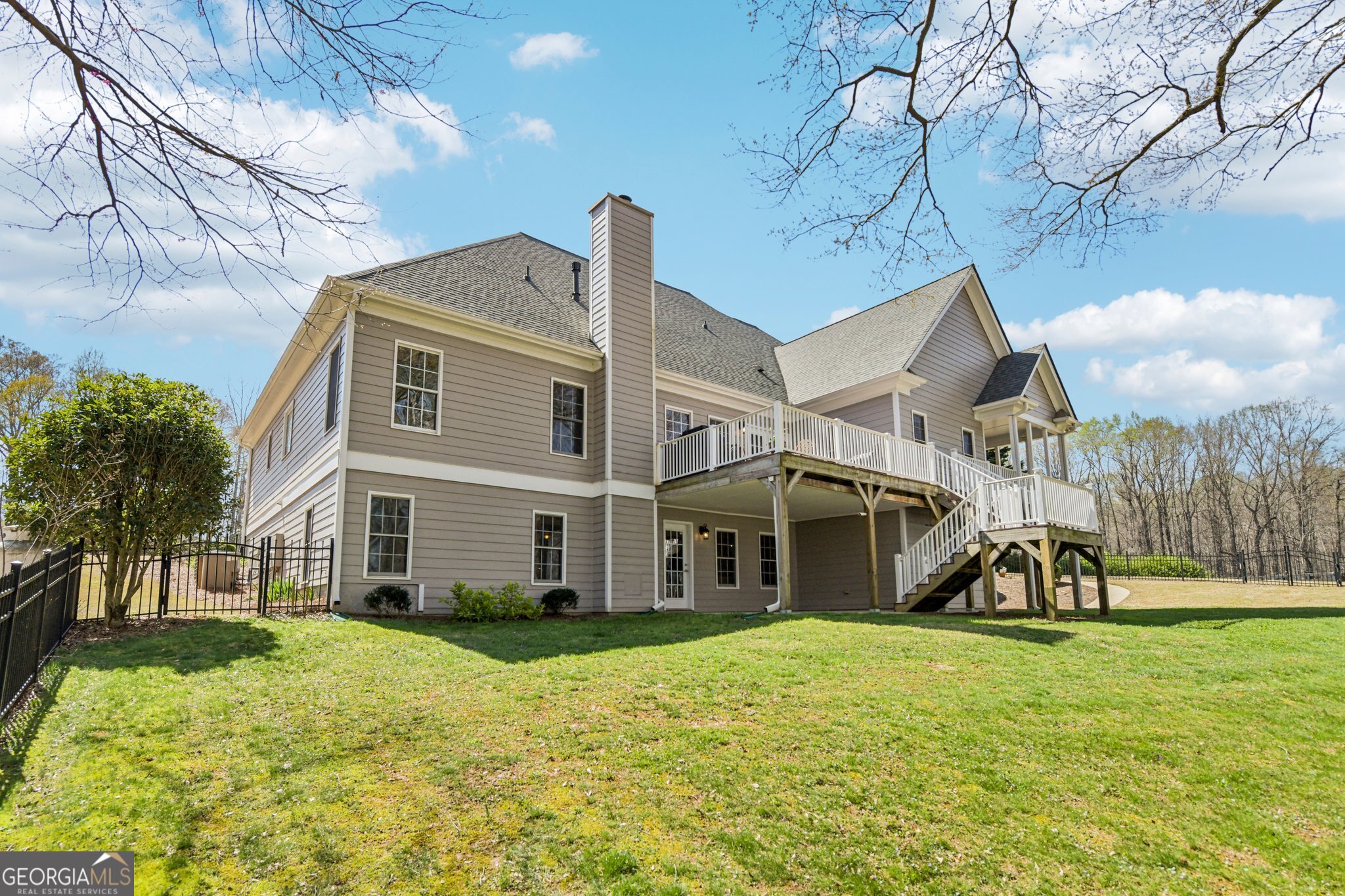 183 Sunrise DR