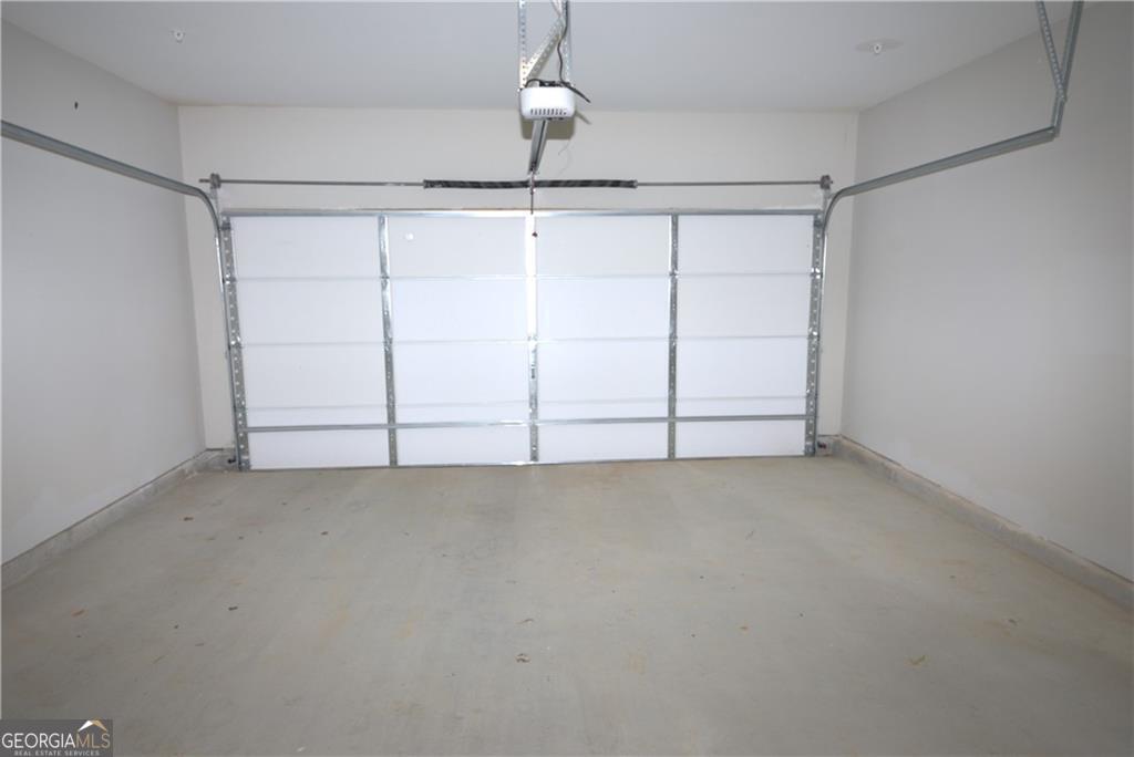 Caravelle - Residential Lease