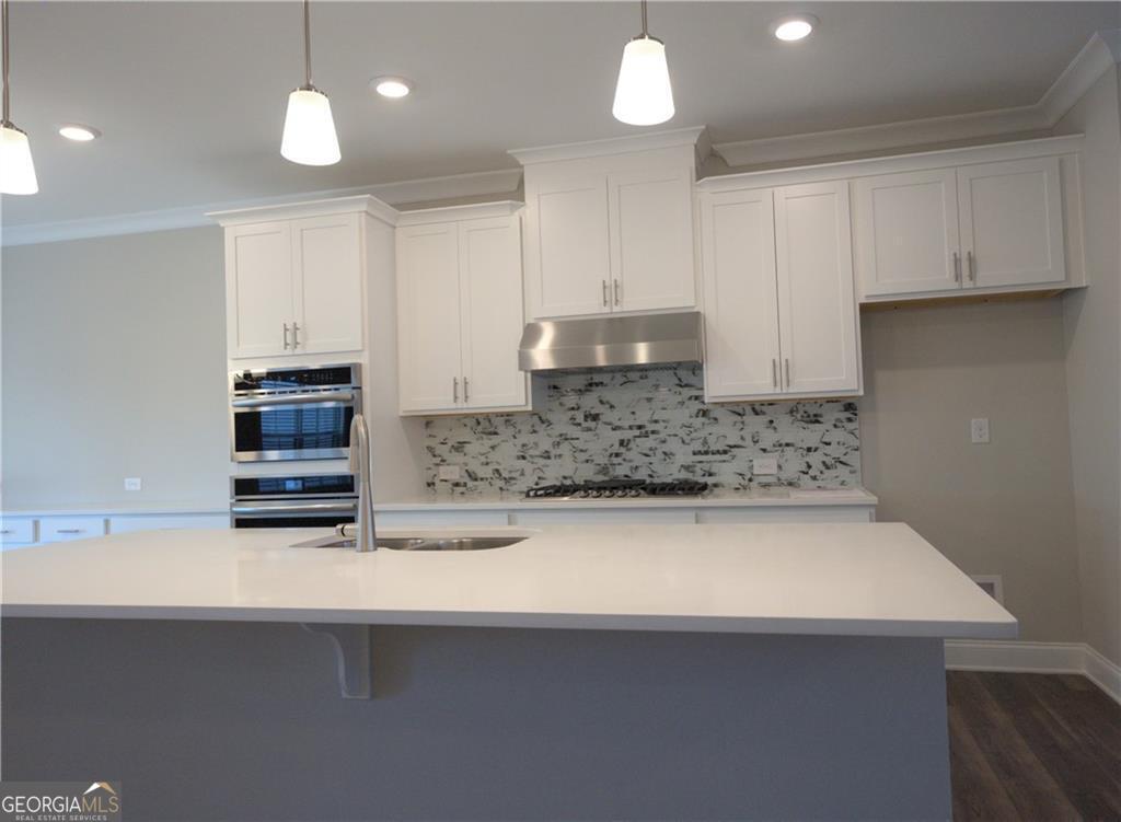 Caravelle - Residential Lease