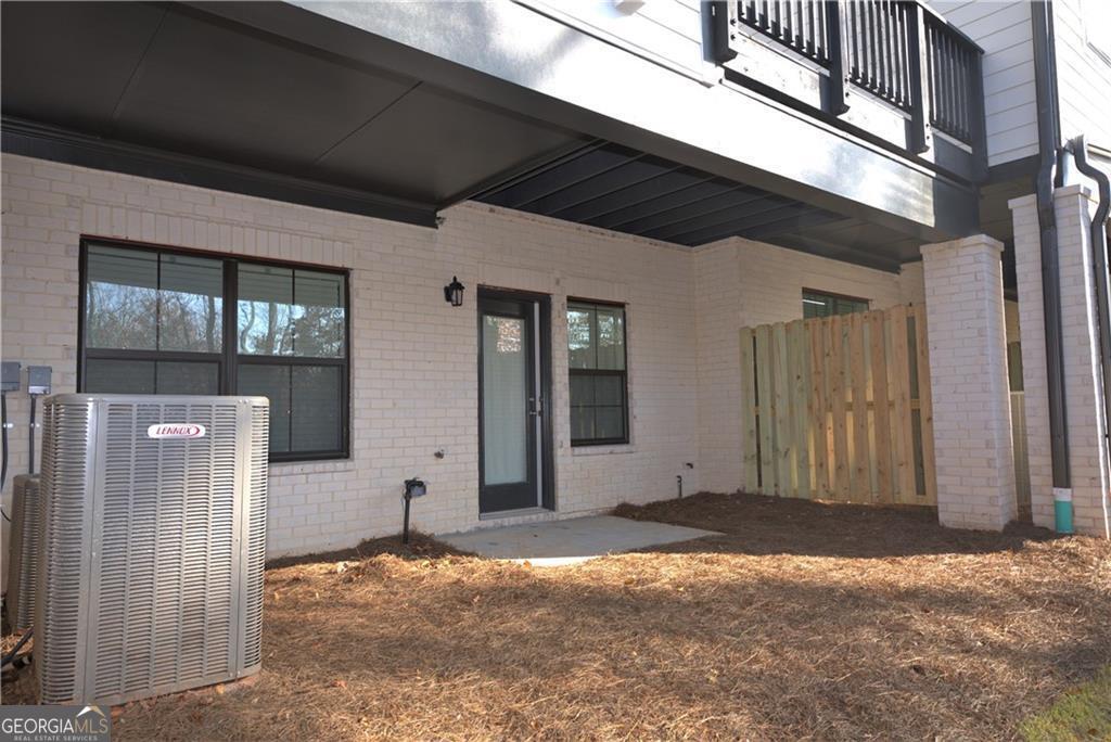Caravelle - Residential Lease